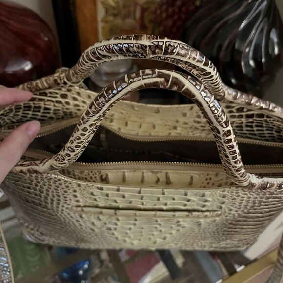 Elegant Crocodile-Embossed Handbag_ Brahmin - Picture 4 of 5